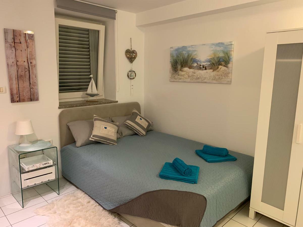 Appartamento Devi-Pirano Esterno foto