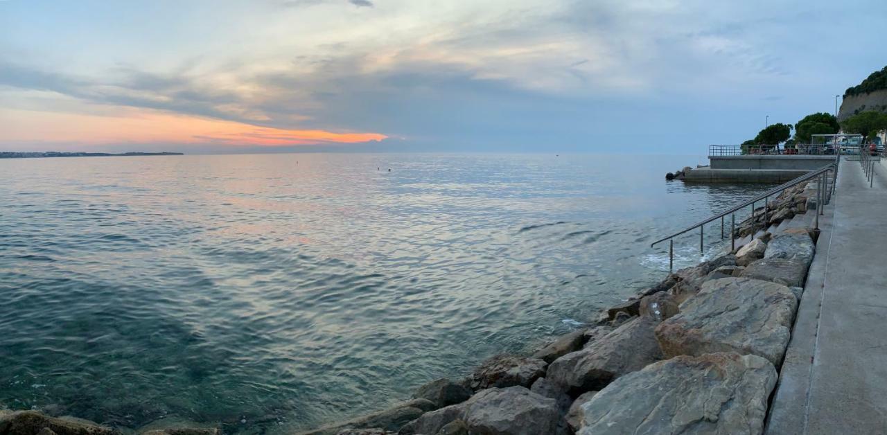 Appartamento Devi-Pirano Esterno foto